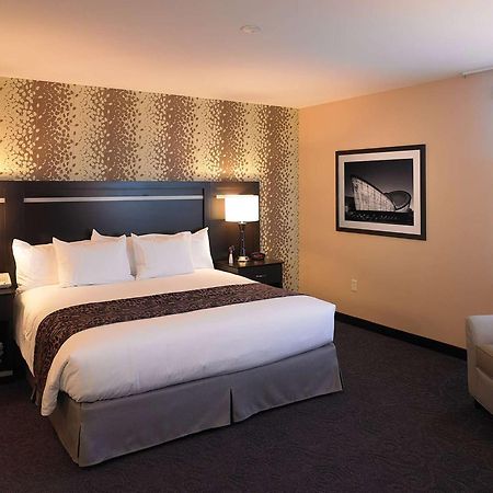 The Strathallan - A Doubletree By Hilton Rochester Exterior photo