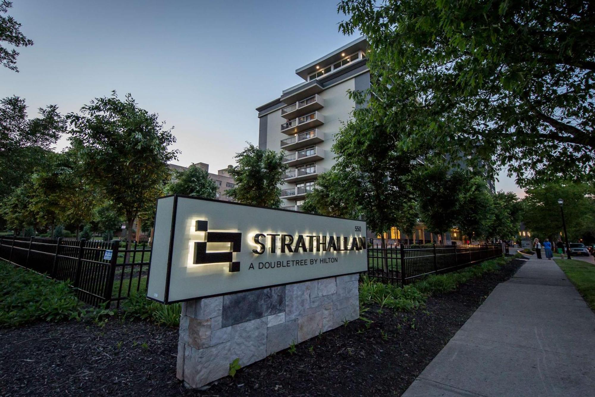 The Strathallan - A Doubletree By Hilton Rochester Exterior photo